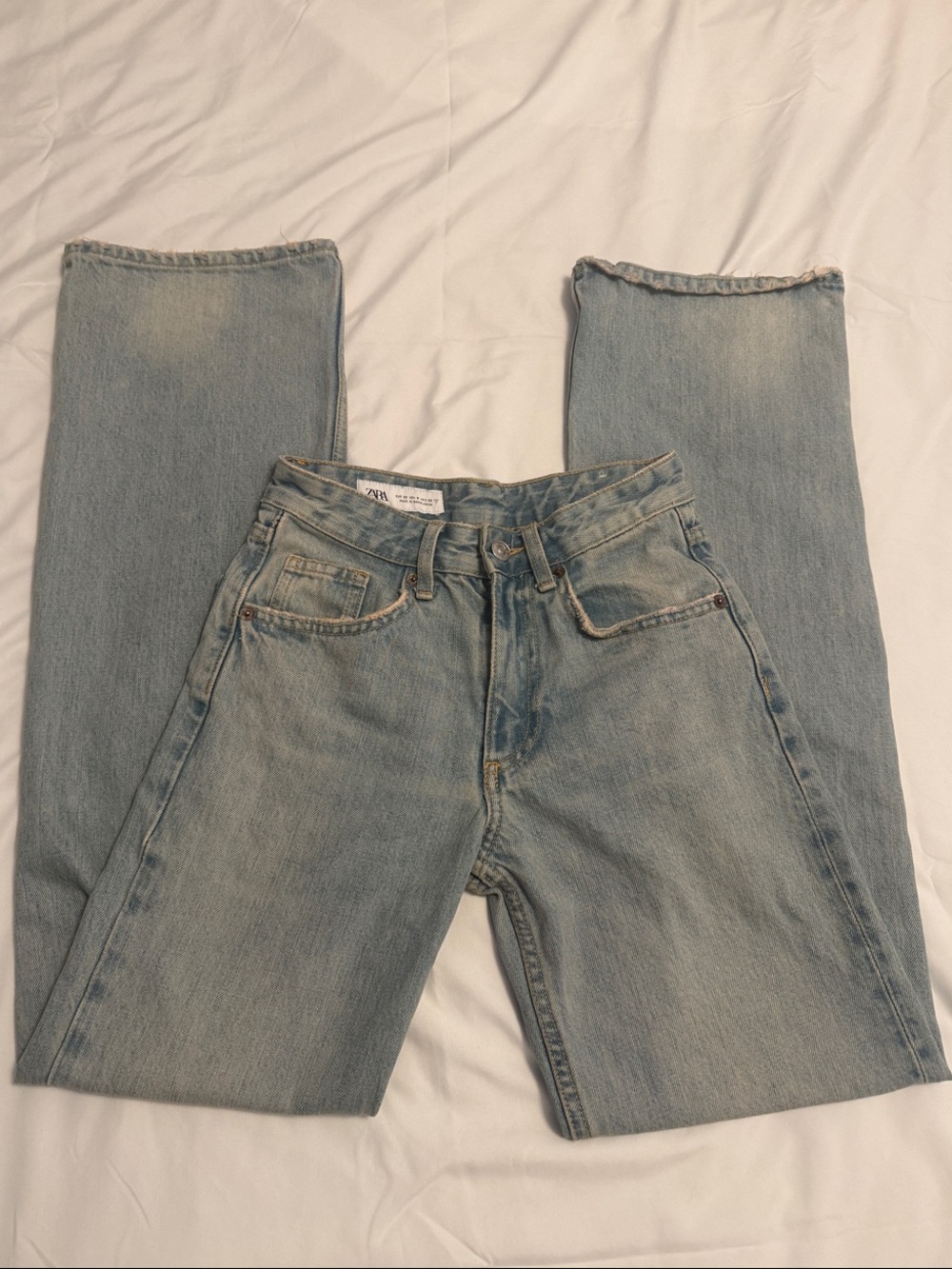 Zara Low Rise Full Length Light Wash Jeans Size | 0